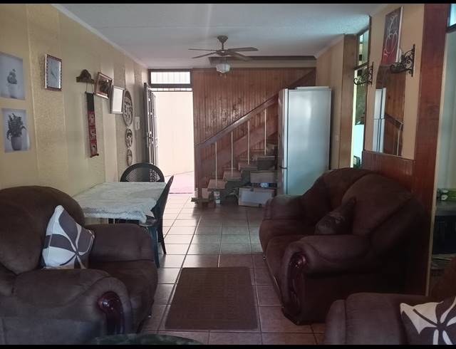 3.5 BEDROOM APARTMENT FOR SALE IN MONTCLAIR